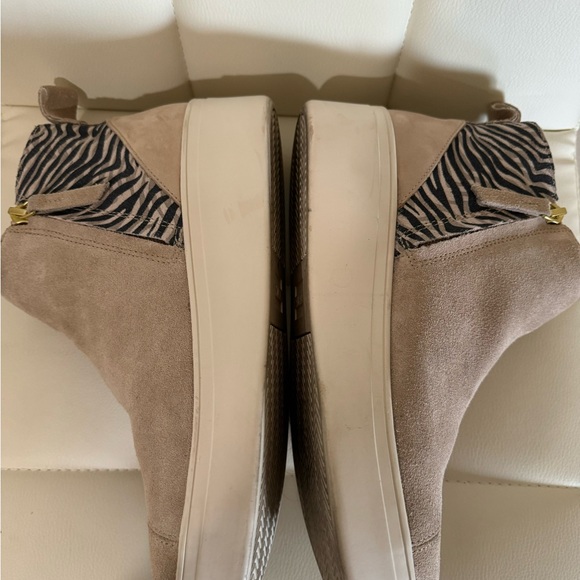 TOMS Suede Jamie 8 - Picture 4 of 9